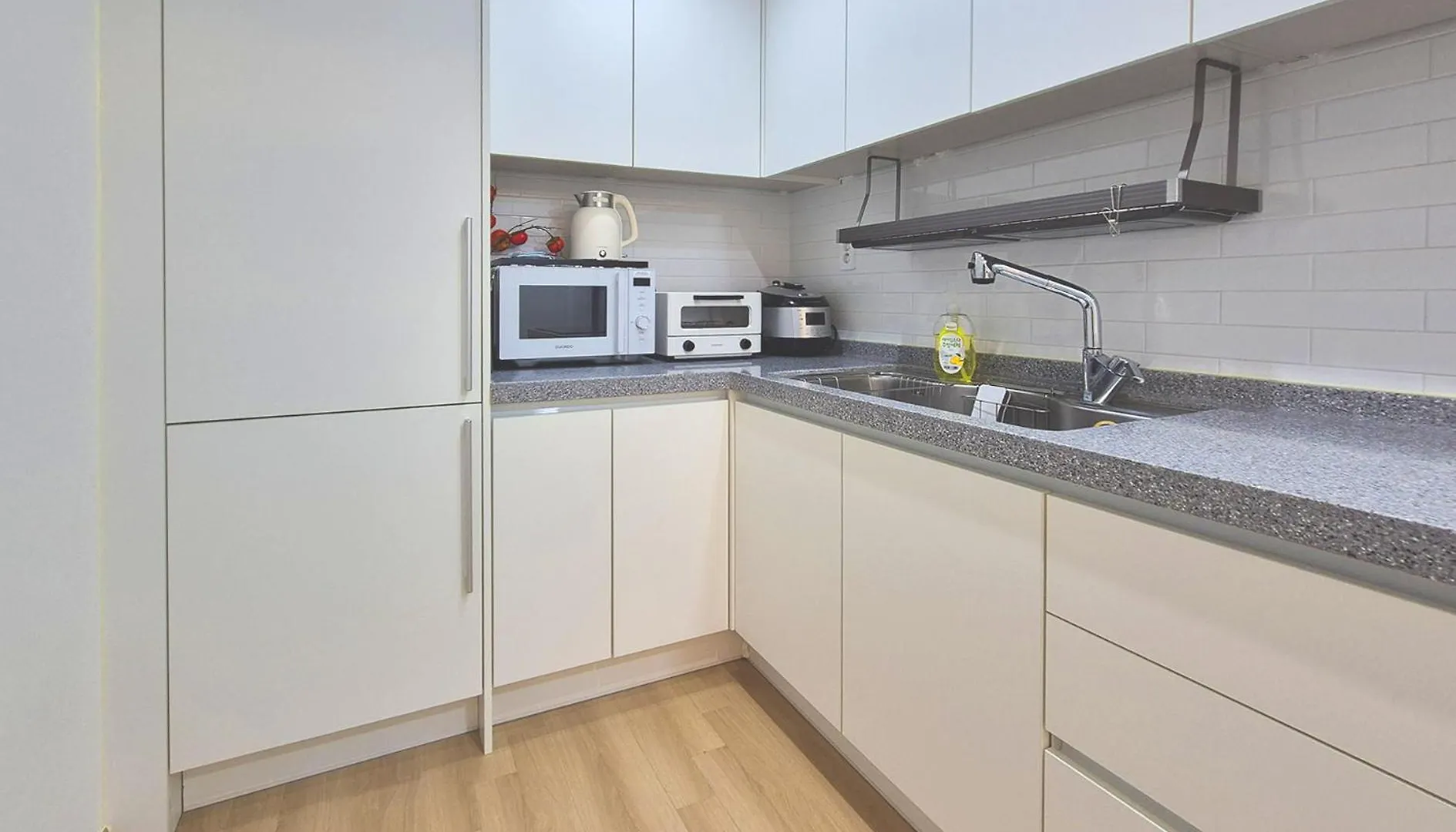 Yuyudang Hongik Univ Apartment Seoul South Korea